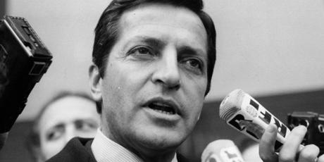 Retiren el nombre de Suárez del Aeropuerto de Barajas